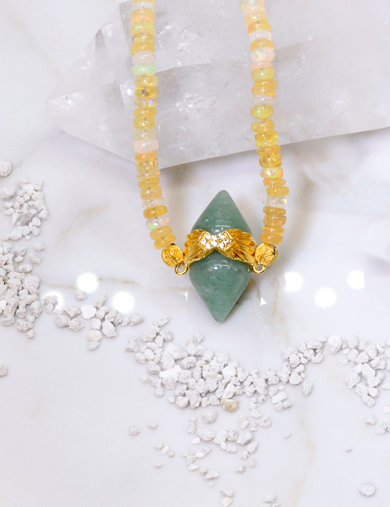 Lyra halskjede med gemstones